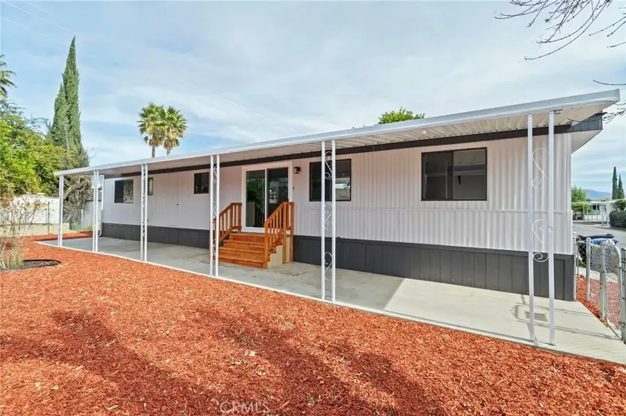 1097 N State #25, Hemet, CA 92543 - #2