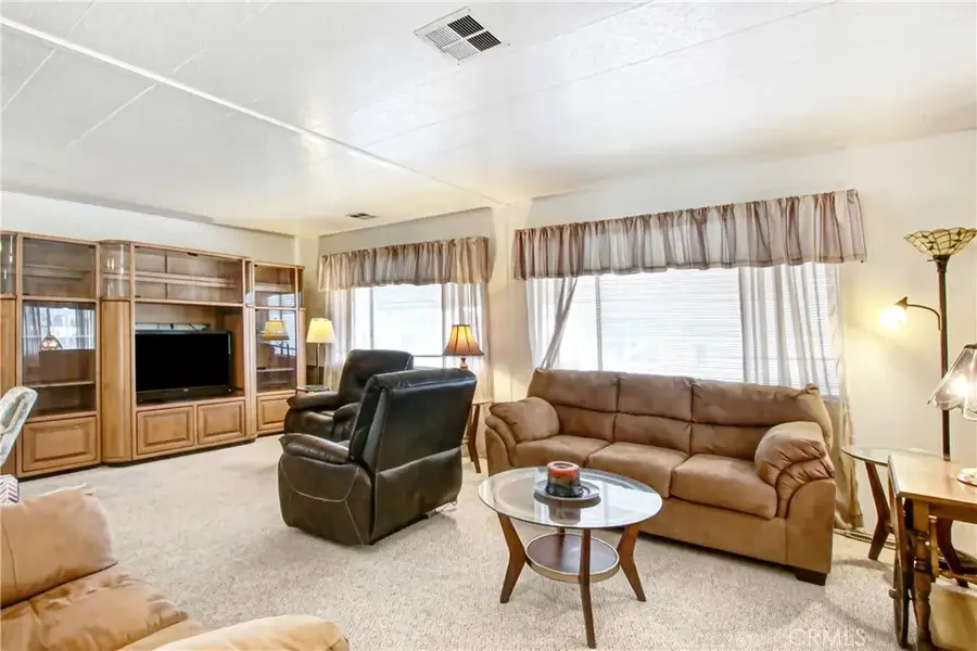 575 S Lyon #34, Hemet, CA 92543 - #3