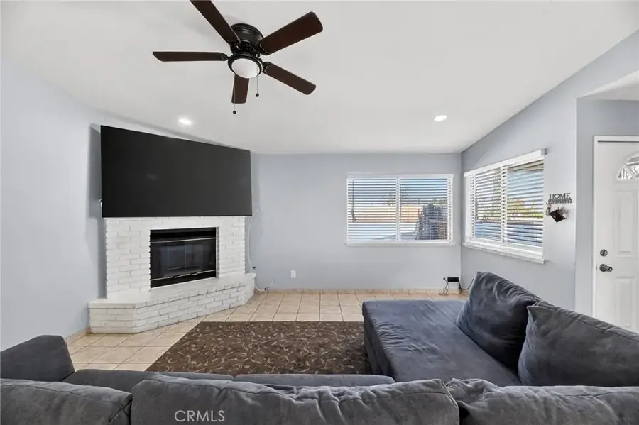 15505 Shadow Mountain Ln, Lake Elsinore, CA 92530 - #3