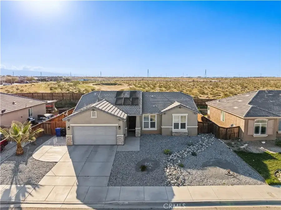 15592 Red Oak, Victorville, CA 92394 - #2