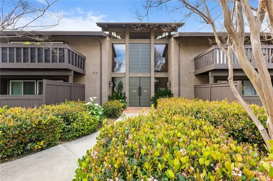 28661 Via Las Flores #304, Murrieta, CA 92563 - #2