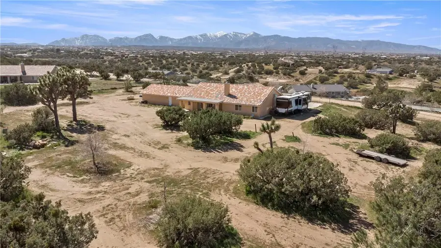 8755 Lilac Road, Oak Hills, CA 92344 - #2