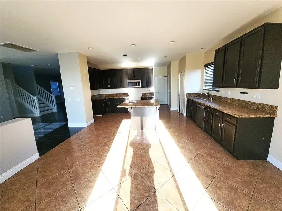 9572 Peridot, Hesperia, CA 92344 - #3