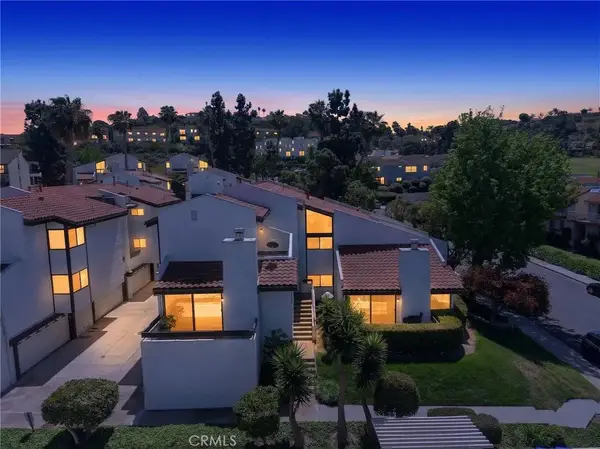 7526 Jerez Court #4, Carlsbad, CA 92009