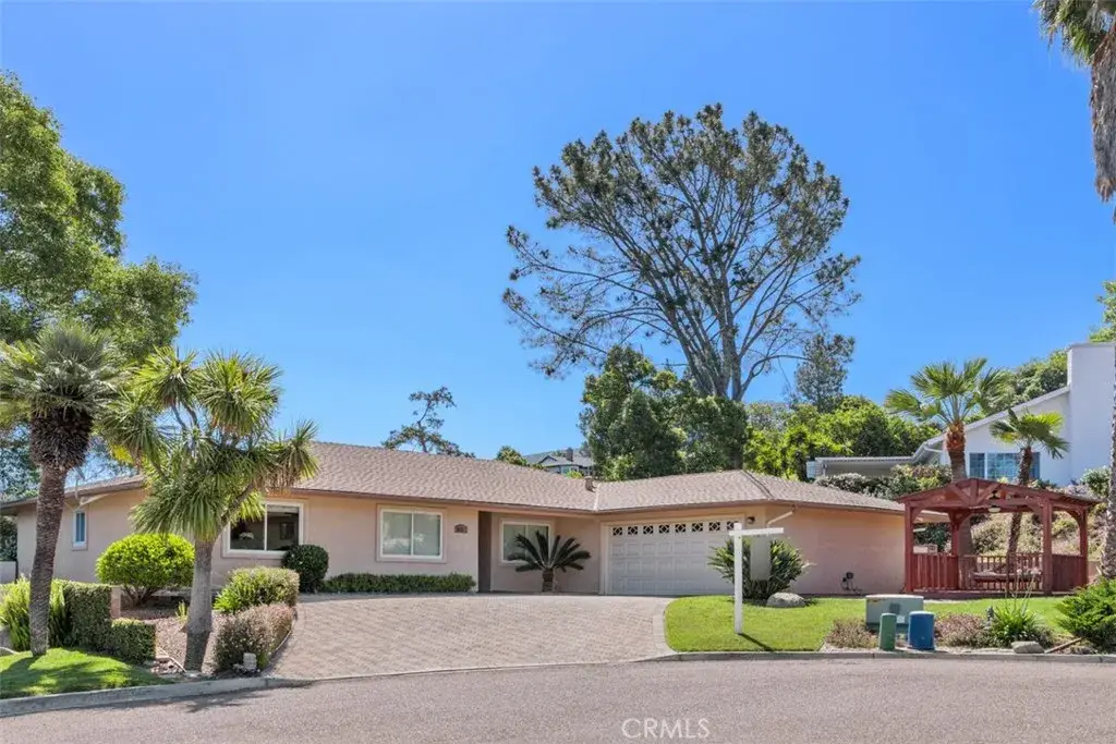 1075 La Reina, San Marcos, CA 92078 - #1