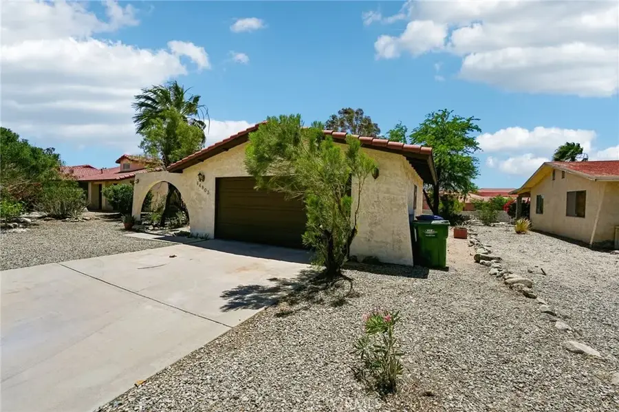 64903 Oakmount Avenue, Desert Hot Springs, CA 92240 - #2