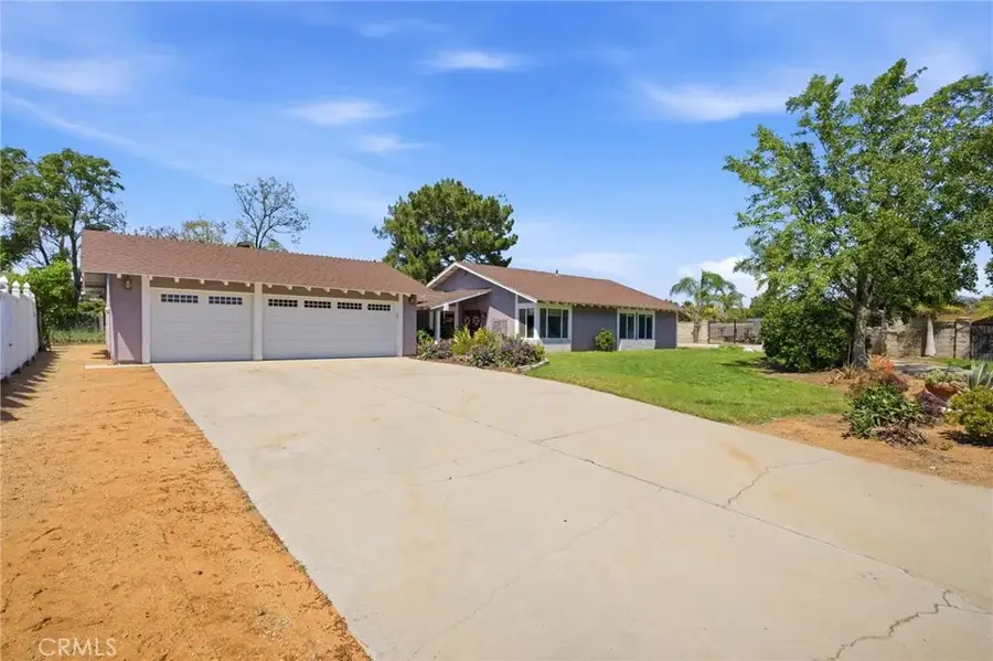 9335 Stirrup, Jurupa Valley, CA 92509 - #2