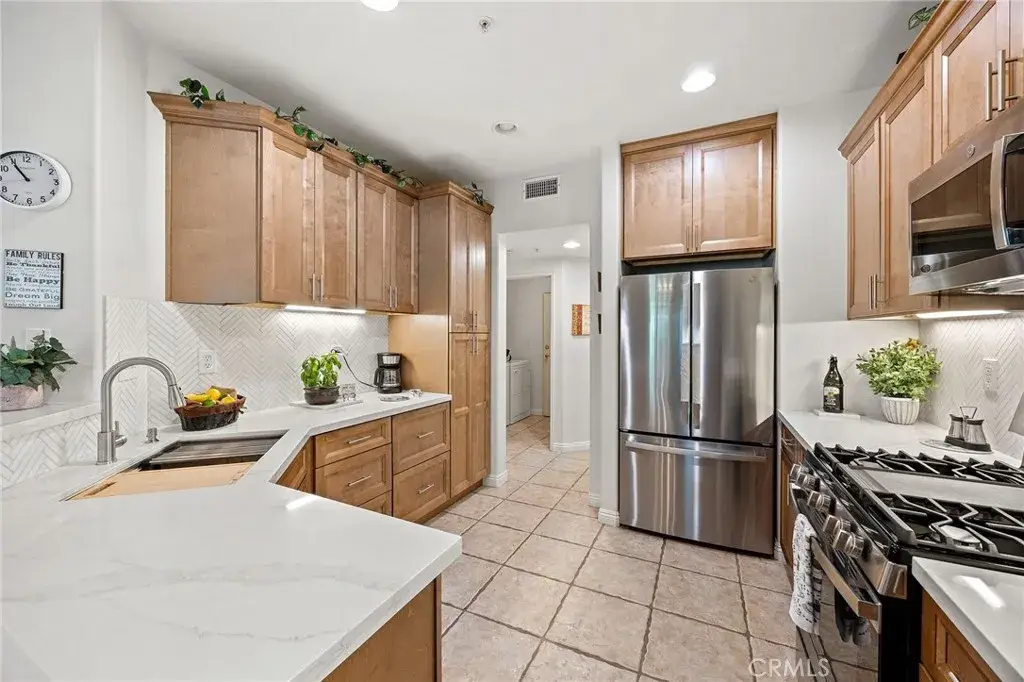 33433 Emerson Way #B, Temecula, CA 92592 - #1