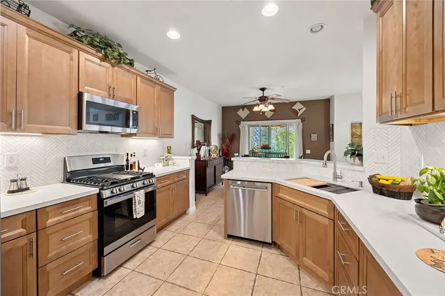 33433 Emerson Way #B, Temecula, CA 92592 - #3