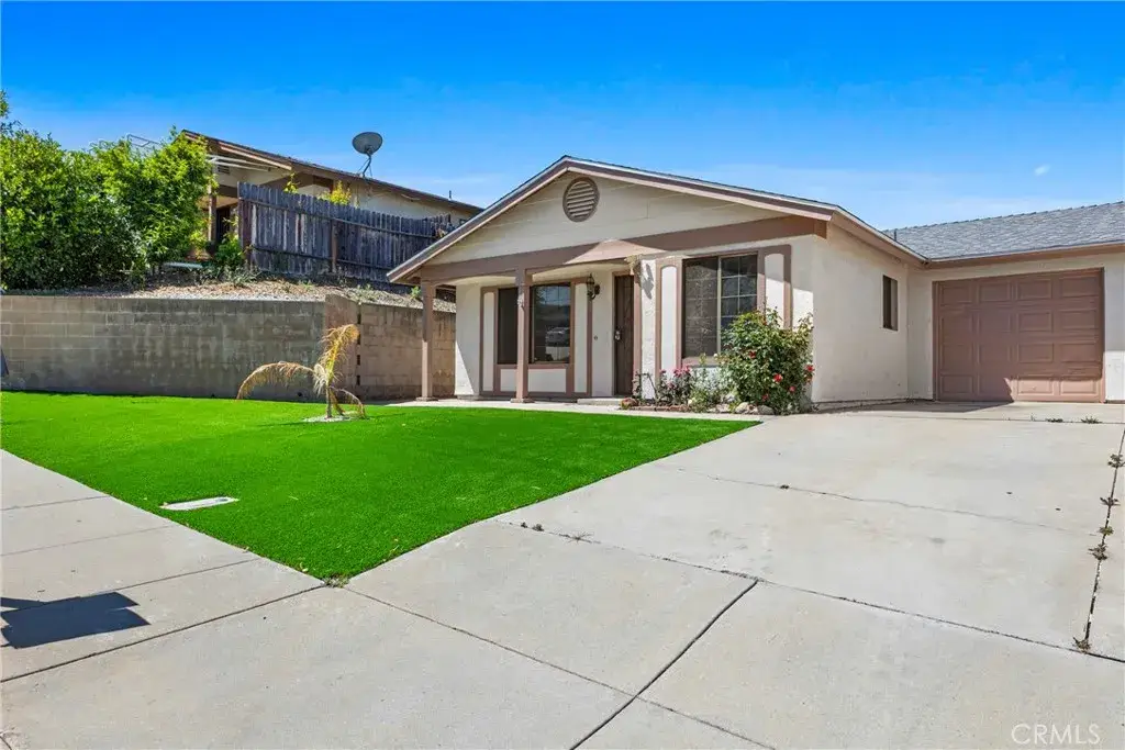28275 Los Cielos, Menifee, CA 92586 - #1
