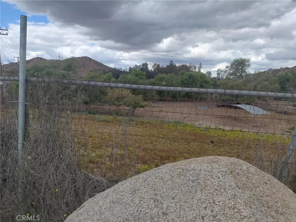 4 Holland Rd, Menifee, CA 92584 - #1