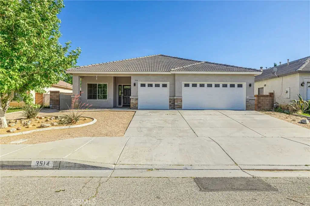 3514 W Avenue J4, Lancaster, CA 93536 - #1