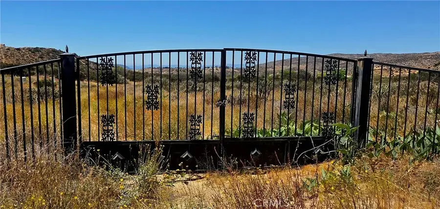 30 Sycamore Falls Rd, Aguanga, CA 92536 - #3