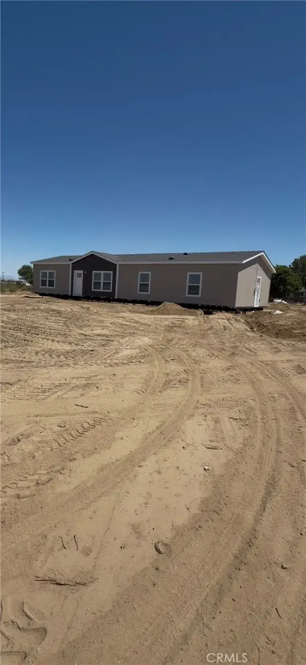 4823 Duncan Road, Phelan, CA 92371