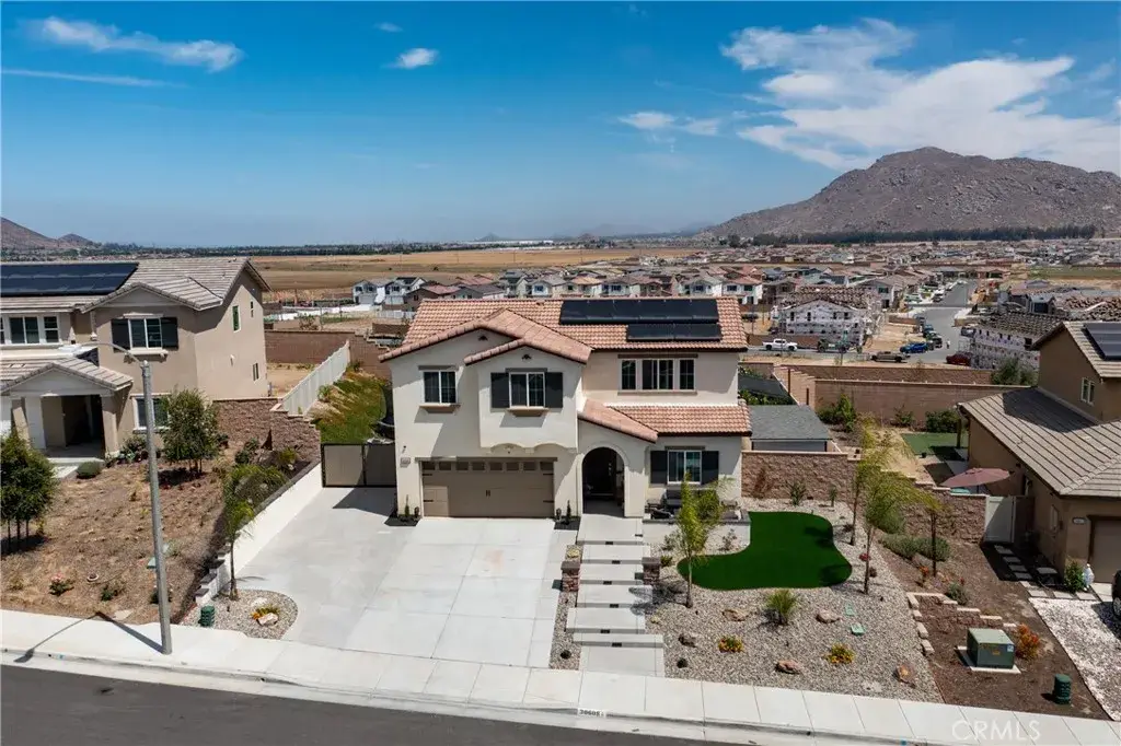 30608 Expedition, Winchester, CA 92596 - #1