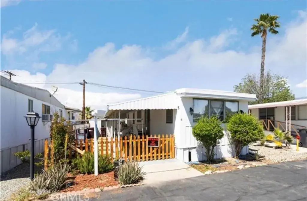 25521 N Lincoln #4, Hemet, CA 92544 - #1