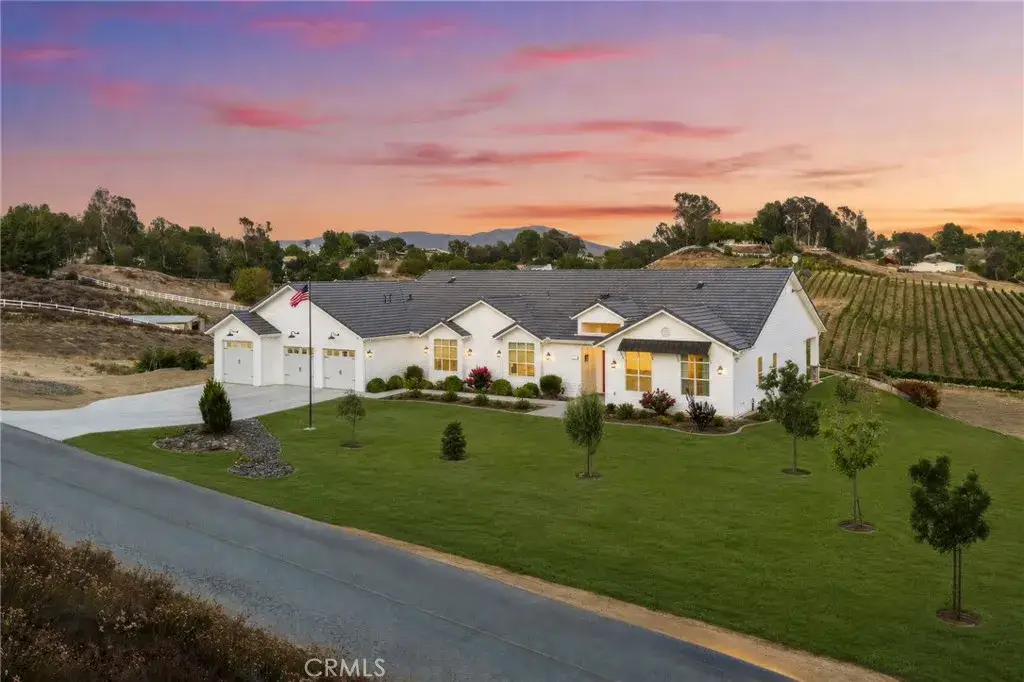 41799 Calle Contento, Temecula, CA 92592 - #1