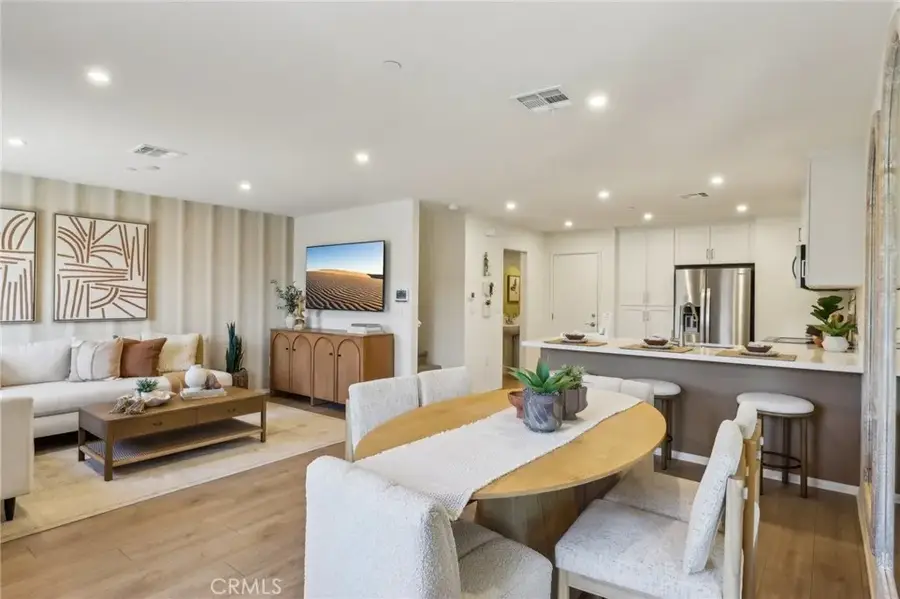 15587 April Dawn Way #4, Fontana, CA 92336 - #3