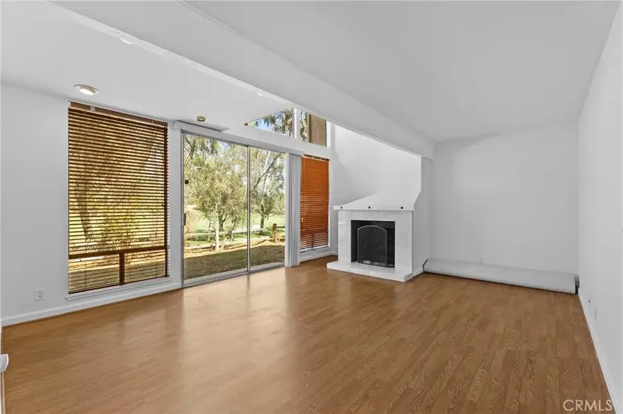 29424 Via La Plaza, Murrieta, CA 92563 - #3