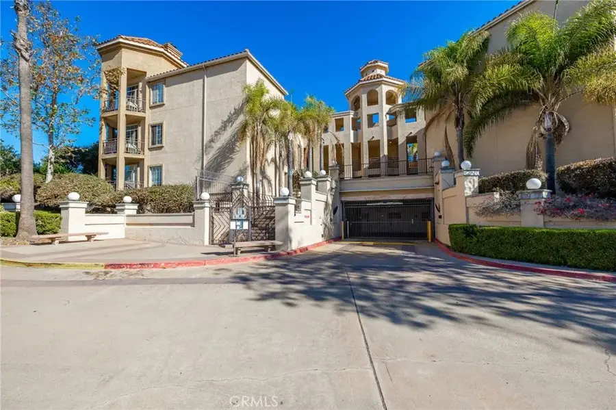 510 Camino De La Reina #332, San Diego, CA 92108 - #2