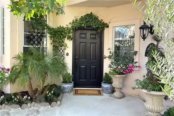 37849 Bear View Circle, Murrieta, CA 92562