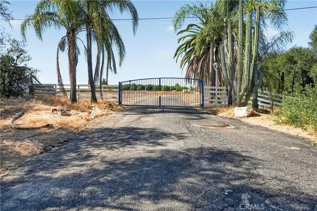 2864 Live Oak Park, Fallbrook, CA 92028 - #1