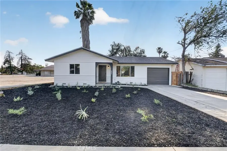 531 S Thompson Street, Hemet, CA 92543 - #3