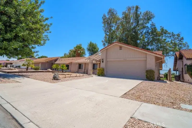 1925 Silver Oak Way, Hemet, CA 92545 - #1