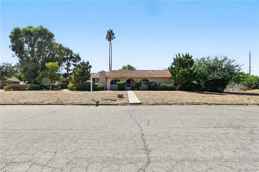 1631 Hackney, Hemet, CA 92543 - #3