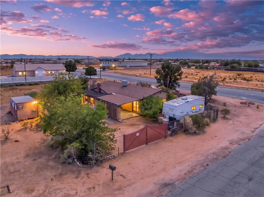 11273 Hesperia Road, Hesperia, CA 92345 - #1