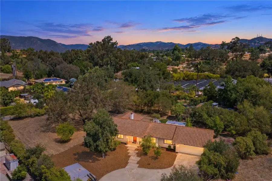 1732 E Mission Road, Fallbrook, CA 92028 - #2