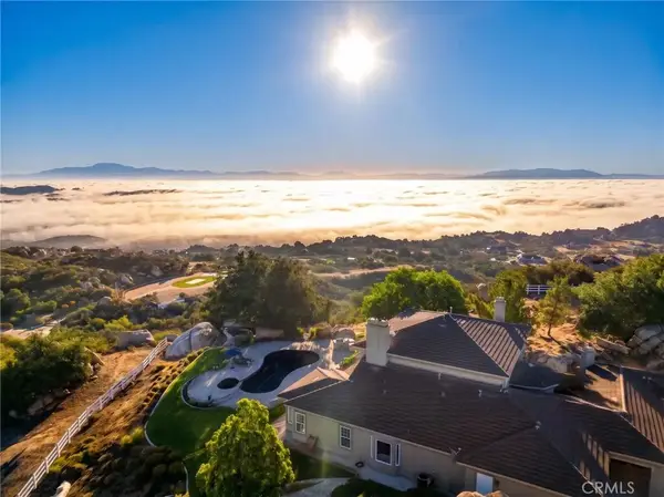 17650 Calle Pescar, Murrieta, CA 92562