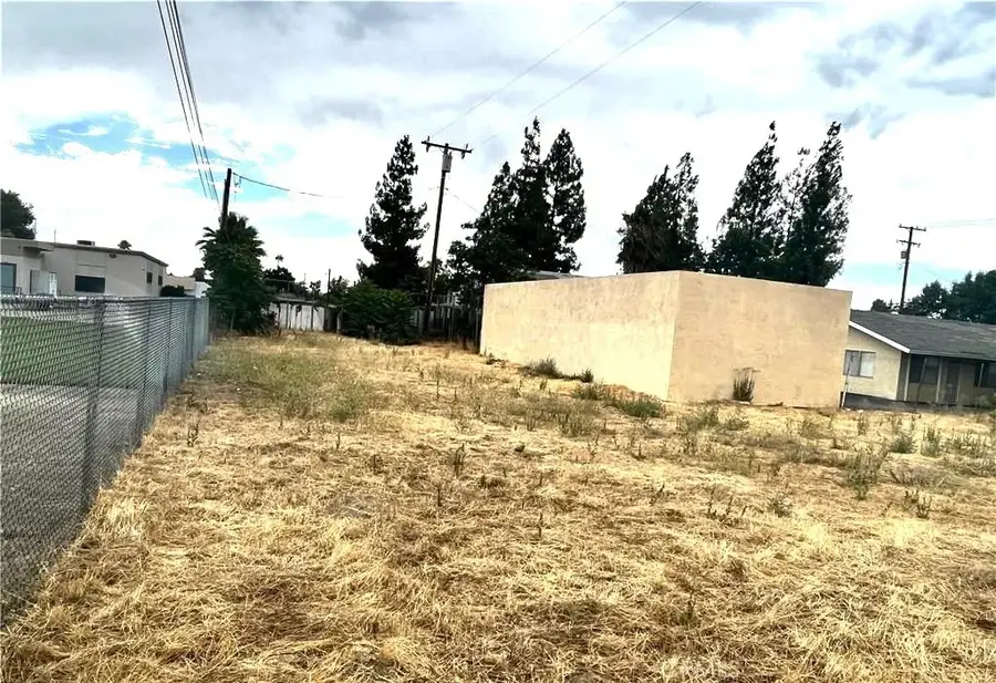 147 N Alessandro, Hemet, CA 92543 - #2