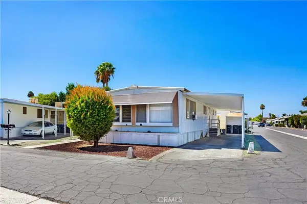 332 N Lyon #107, Hemet, CA 92543