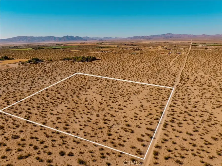 1 Fairlane Rd, Lucerne Valley, CA 92356 - #2