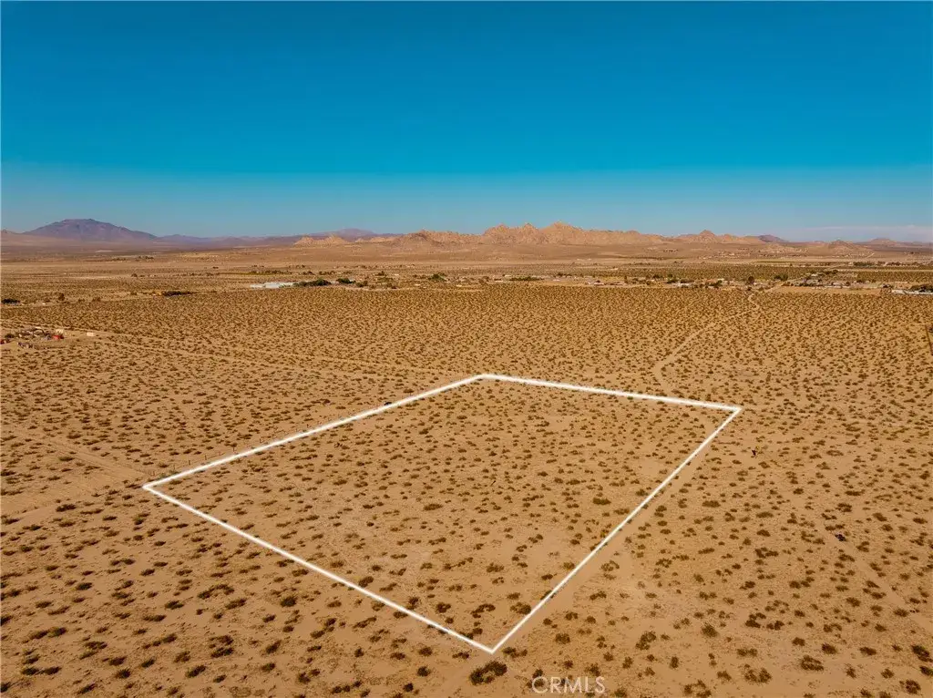 2 Fairlane Rd, Lucerne Valley, CA 92356 - #1
