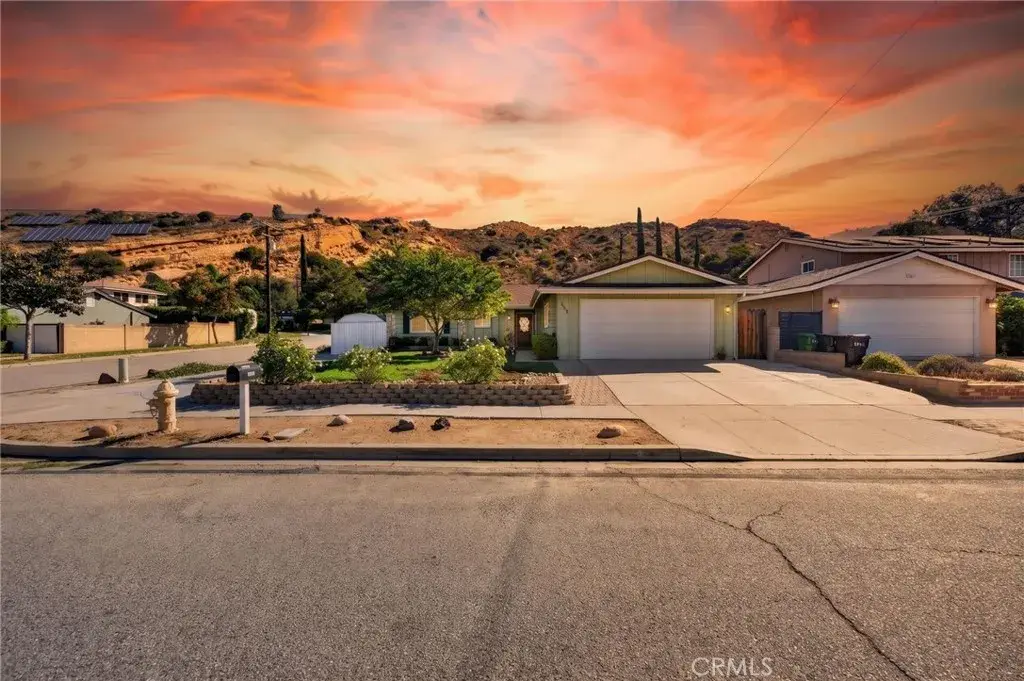 1954 Ardenwood, Simi Valley, CA 93063 - #1
