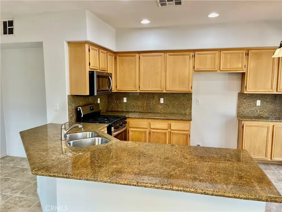 25192 Meadow Walk #1, Murrieta, CA 92562 - #2