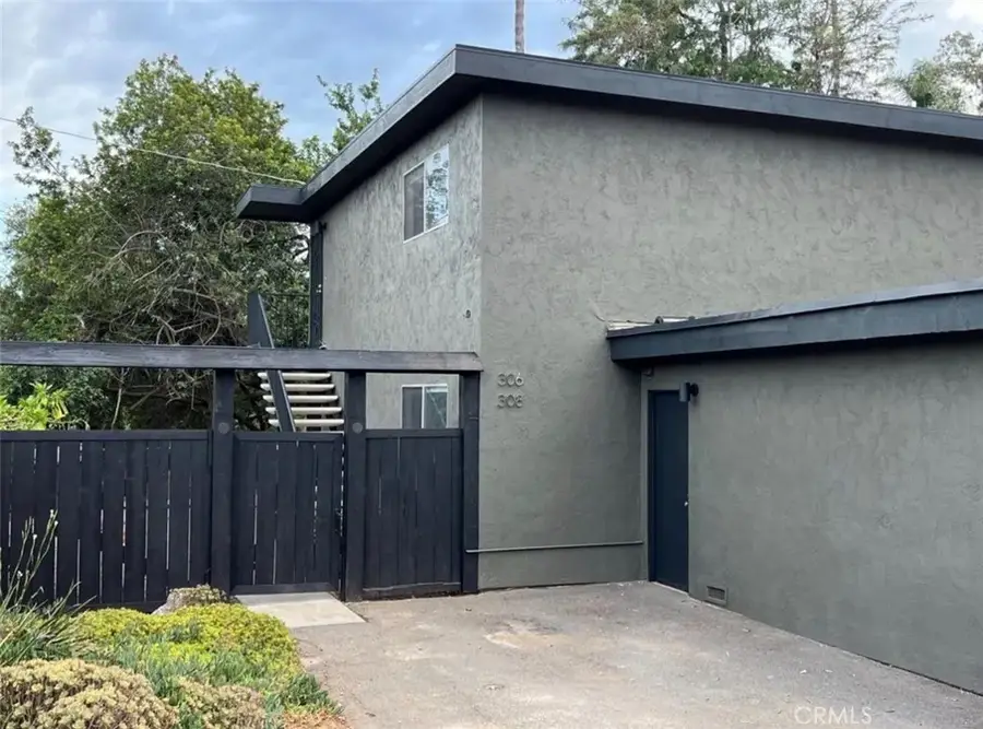308 Hillside Court, Vista, CA 92084 - #2
