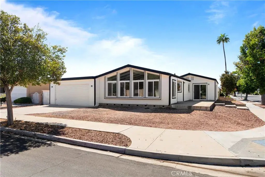 1207 Brentwood, Hemet, CA 92545 - #1