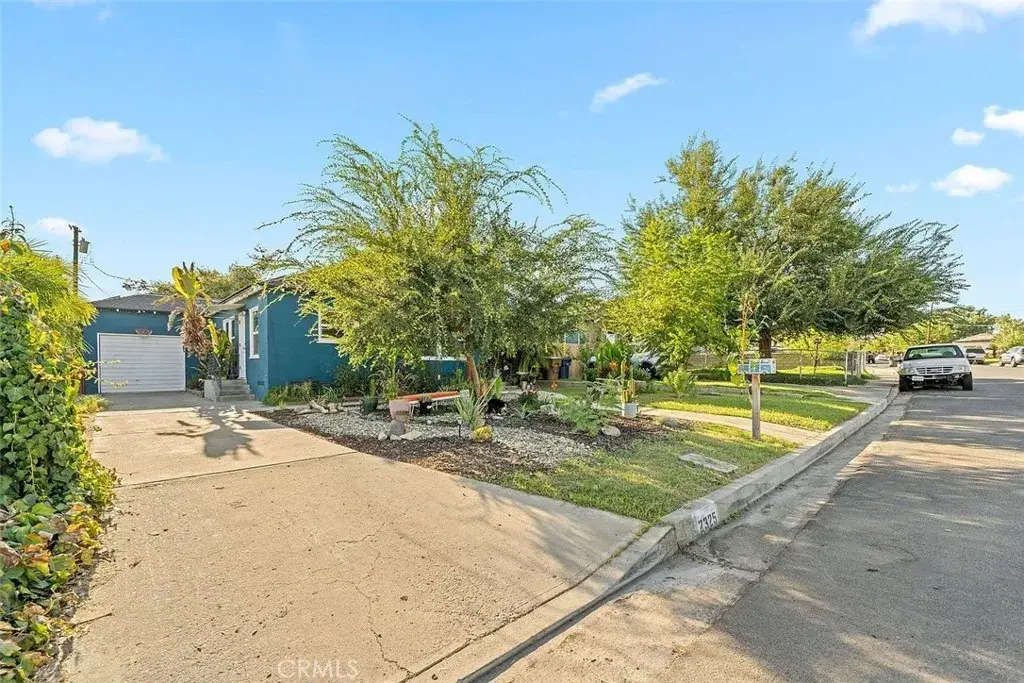 2325 Barnett, Bakersfield, CA 93308 - #1
