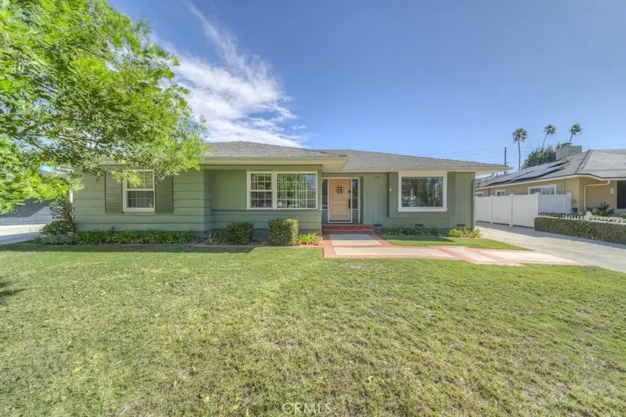 2531 Poinsettia Street, Santa Ana, CA 92706 - #3