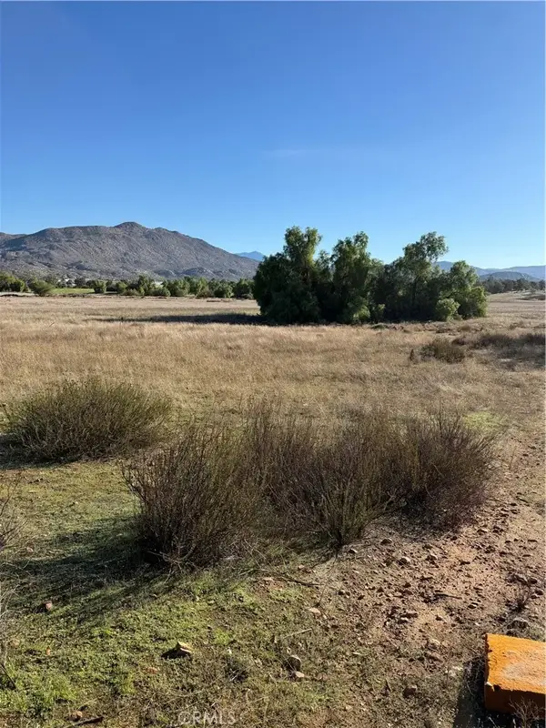 0 Santa Fe, Hemet, CA 92543