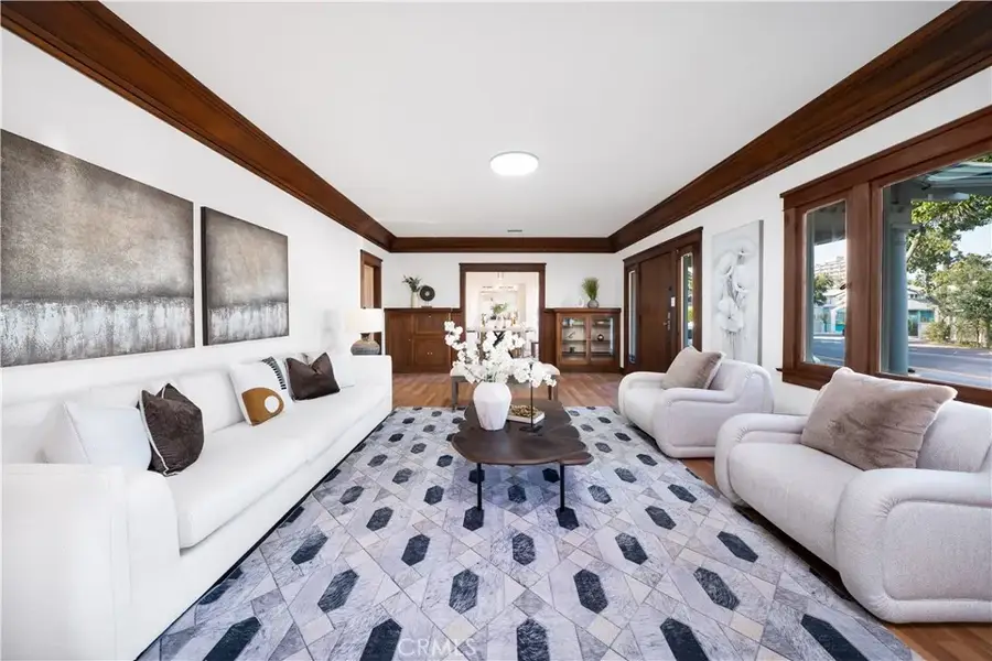 843 Cedar Avenue, Long Beach, CA 90813 - Image #3