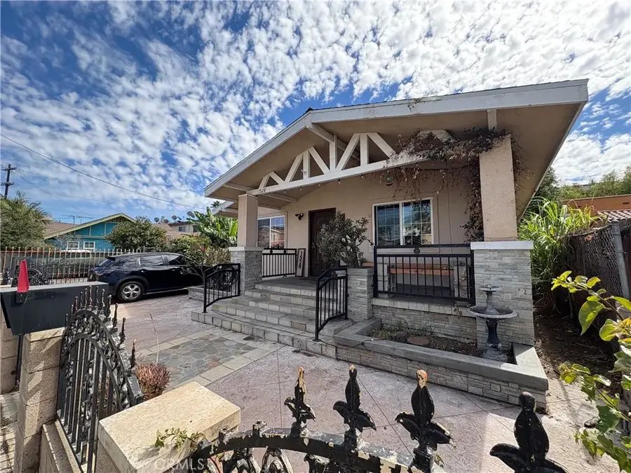 1528 E 11th Street, Long Beach, CA 90813 - Image #3