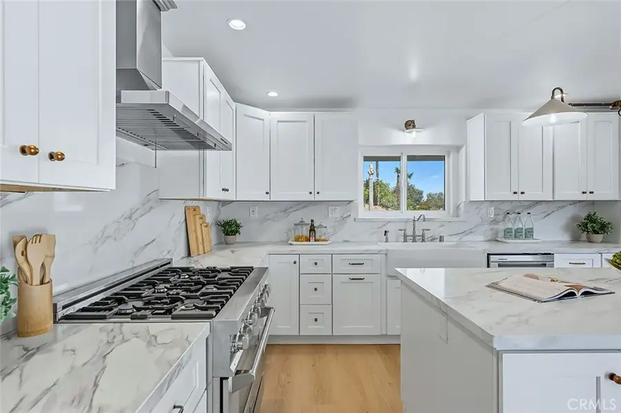 1167 Hummingbird, Corona, CA 92882 - Image #2