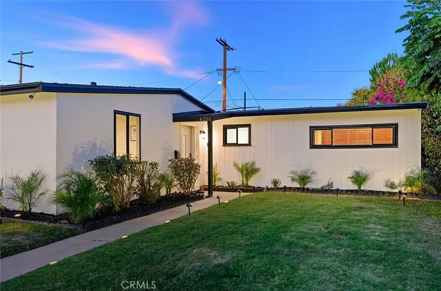 6250 Coldwater Canyon Avenue, North Hollywood, CA 91606 - Image #3