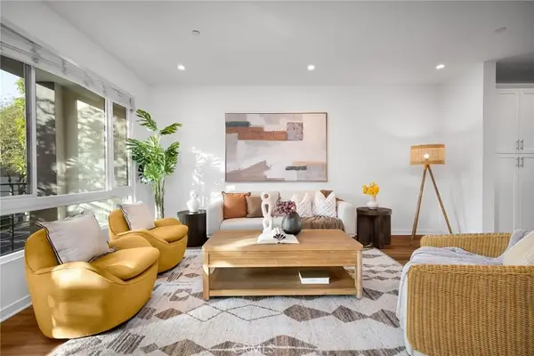 113 Schick, Irvine, CA 92614