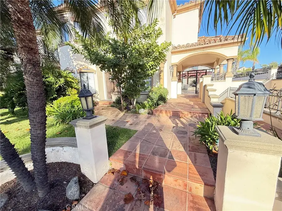 856 S Marengo #7, Pasadena, CA 91106 - Image #2