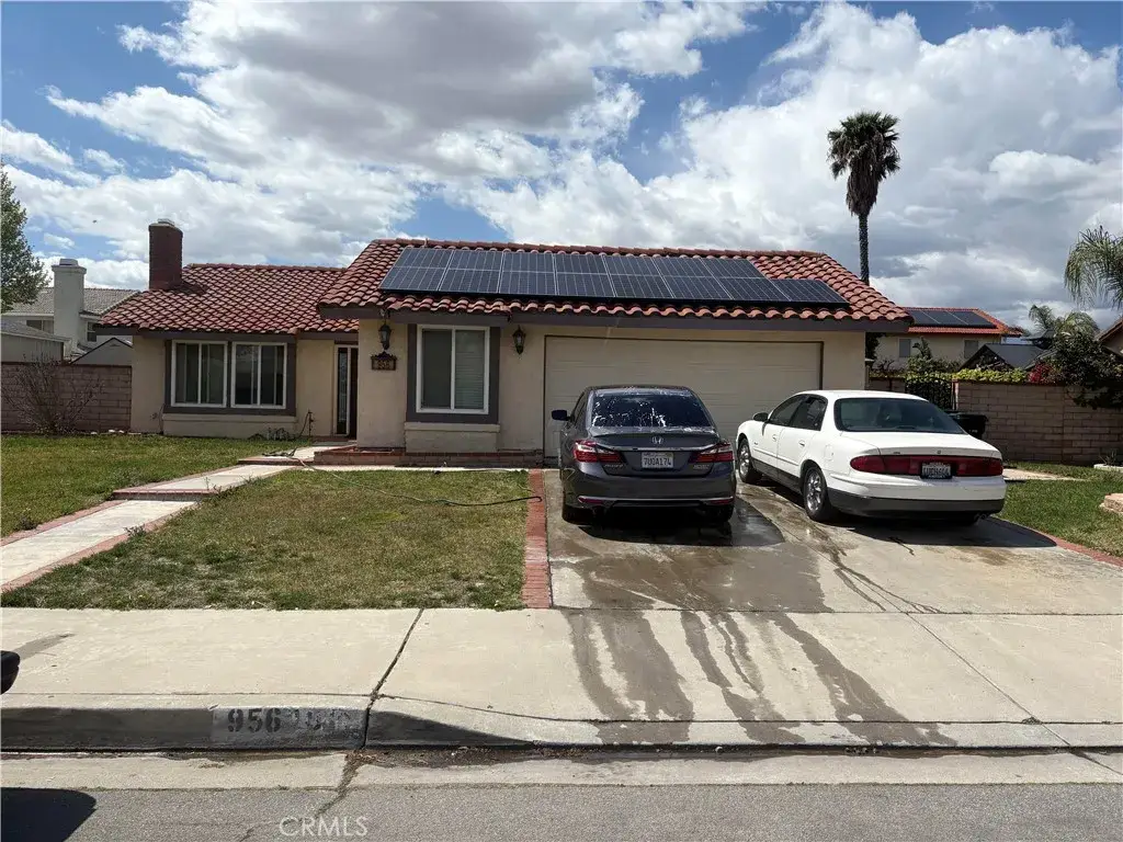 956 N Sandalwood, Rialto, CA 92376 - Image #1